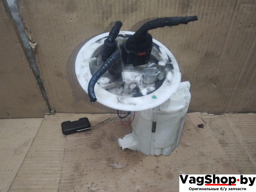 насос топливный Audi A4 B8/8K 2011, 2.7 л., TDi, CGK, дизель, МКПП, белый, седан, передний привод, 8K0919050H - фото №1