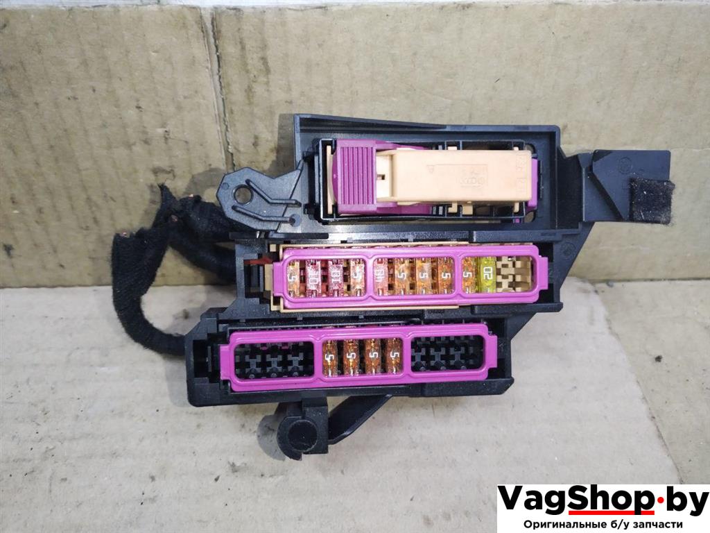 блок предохранителей Audi A4 B8/8K 2011, 2.7 л., TDi, CGK, дизель, МКПП, белый, седан, передний привод, 4F1941824 - фото №1