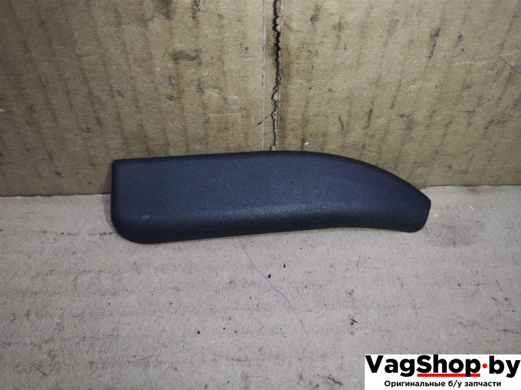 заглушка Audi A4 B8/8K 2011, 2.7 л., TDi, CGK, дизель, МКПП, белый, седан, передний привод, 8K0839059 - фото №1