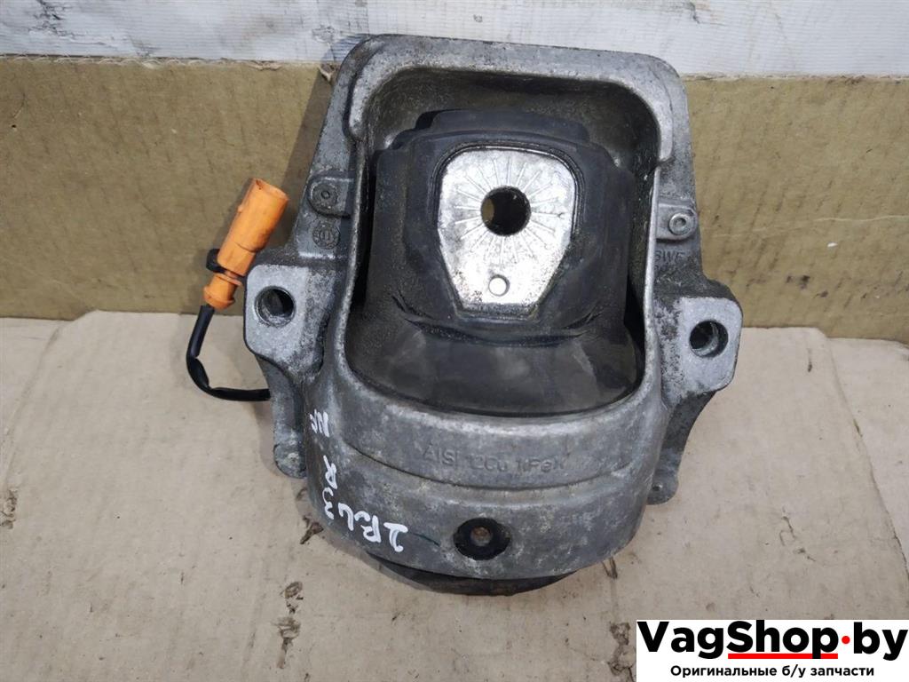 подушка крепления двигателя Audi A4 B8/8K 2010, 2.7 л., TDi, CGK, дизель, МКПП, белый, седан, передний привод, 8K0199381NF - фото №1