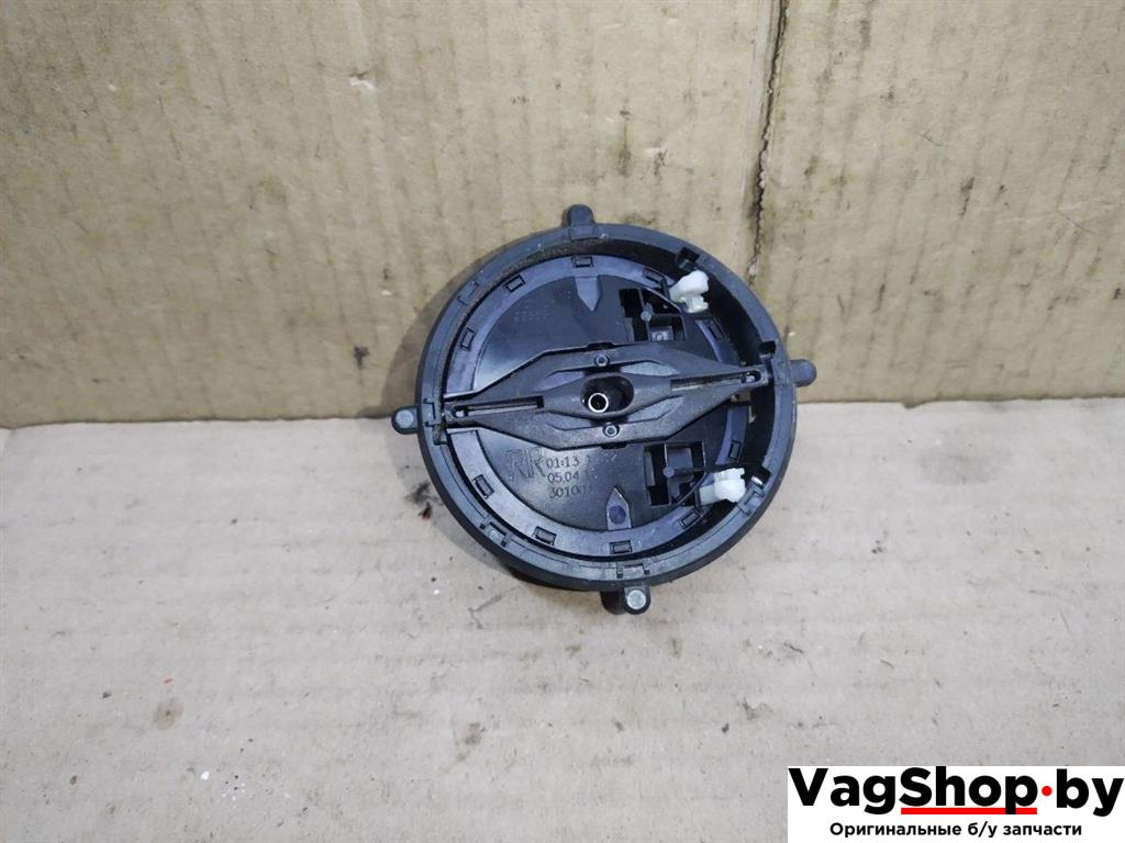 электромоторчик зеркала наружнего Volkswagen Golf Plus 2 поколение 2010, 1.6 л., TDi, CAY, дизель, МКПП, черный, хетчбэк 5 дв., передний привод - фото №1