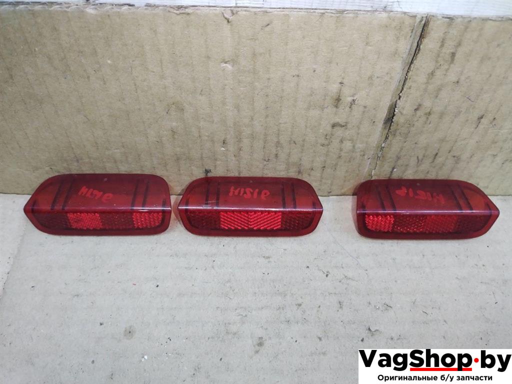 катафот Volkswagen Golf Plus 2 поколение 2010, 1.6 л., TDi, CAY, дизель, МКПП, черный, хетчбэк 5 дв., передний привод, 1K0947419B - фото №1