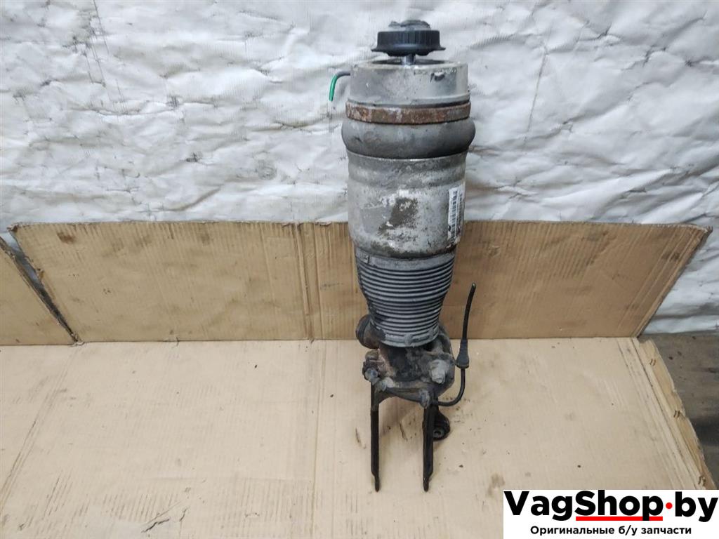 пневмостойка передняя Audi Q7 4L 2008, 3.0 л., TDi, дизель, АКПП, черный, внедорожник 5 дв., полный привод, 7L8616040D - фото №1