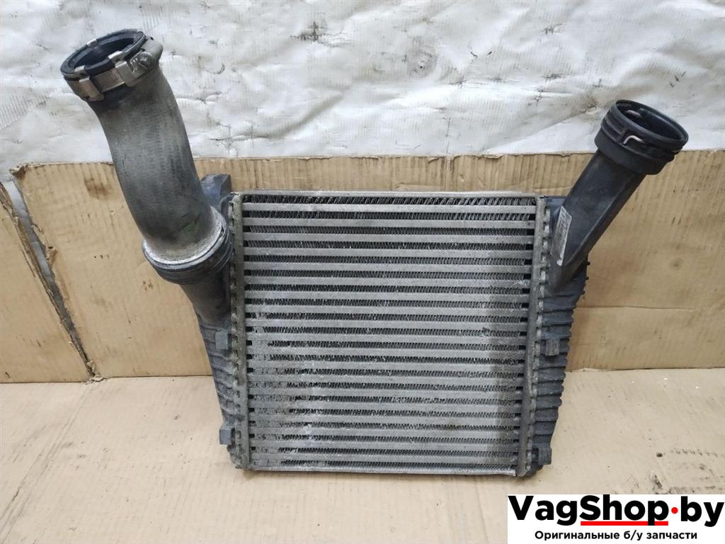 интеркулер Audi Q7 4L 2008, 3.0 л., TDi, дизель, АКПП, черный, внедорожник 5 дв., полный привод, 7L6145804 - фото №1