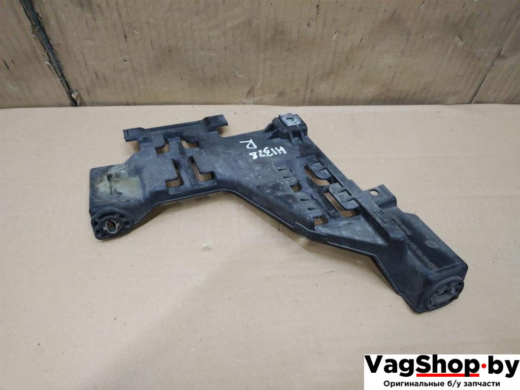 крепление фары правой Audi Q5 8R 2009, 2.0 л., TFSI, CDN, бензин, АКПП, черный, внедорожник 5 дв., полный привод, 1000717075 - фото №1