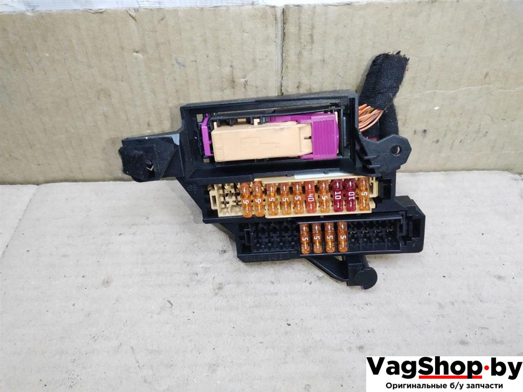 блок предохранителей Audi Q5 8R 2009, 2.0 л., TFSI, CDN, бензин, АКПП, черный, внедорожник 5 дв., полный привод, 8K2971845B - фото №1