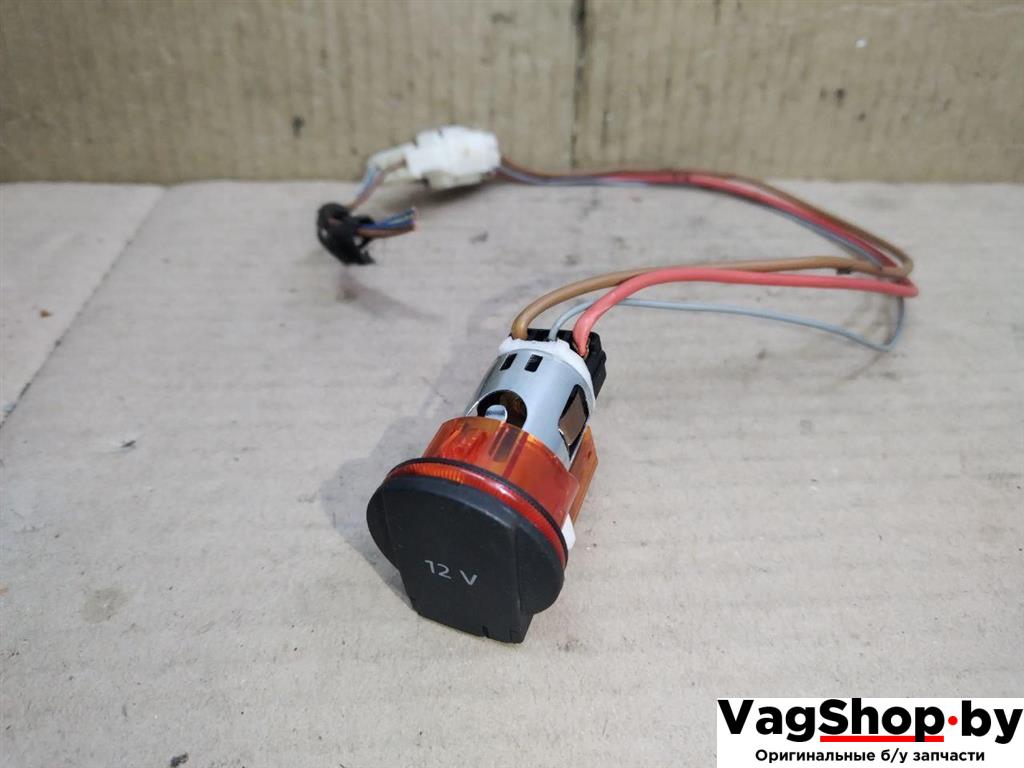 прикуриватель Audi Q5 8R 2009, 2.0 л., TFSI, CDN, бензин, АКПП, черный, внедорожник 5 дв., полный привод, 1K0919309 - фото №1