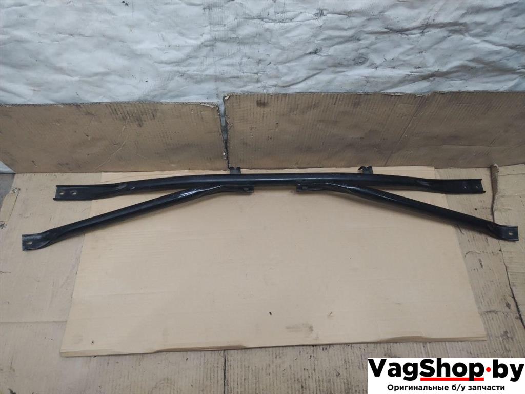 распорка стоек Audi Q5 8R 2009, 2.0 л., TFSI, CDN, бензин, АКПП, черный, внедорожник 5 дв., полный привод, 8R0805629A - фото №1