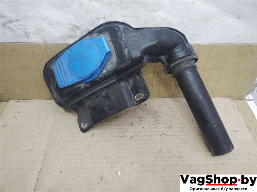 горловина бачка омывателя Audi Q5 8R 2009, 2.0 л., TFSI, CDN, бензин, АКПП, черный, внедорожник 5 дв., полный привод, 8R0955452 - фото №1