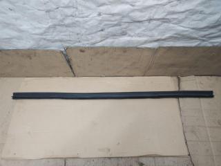 уплотнитель подкапотного пространства Audi Q5 8R 2009, 2.0 л., TFSI, CDN, бензин, АКПП, черный, внедорожник 5 дв., полный привод, 8R0823723A