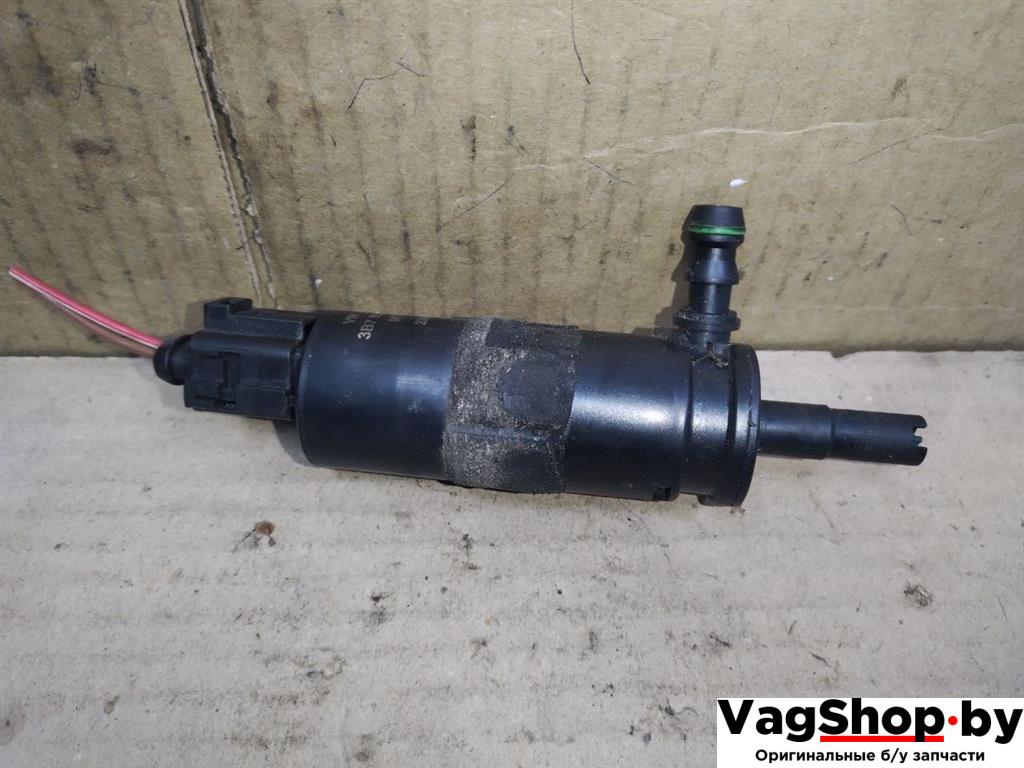 насос (моторчик) омывателя фар Audi Q5 8R 2009, 2.0 л., TFSI, CDN, бензин, АКПП, черный, внедорожник 5 дв., полный привод, 3B7955681 - фото №1