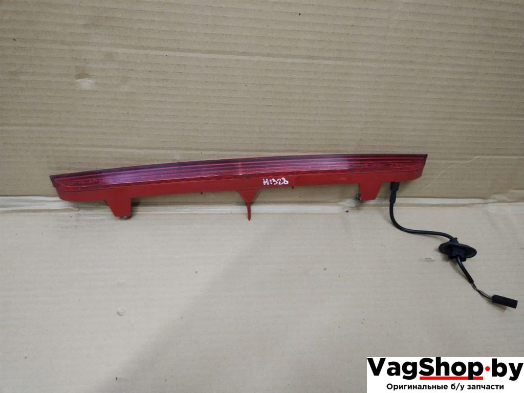 стоп-сигнал Audi Q5 8R 2009, 2.0 л., TFSI, CDN, бензин, АКПП, черный, внедорожник 5 дв., полный привод, 8R0945097 - фото №1