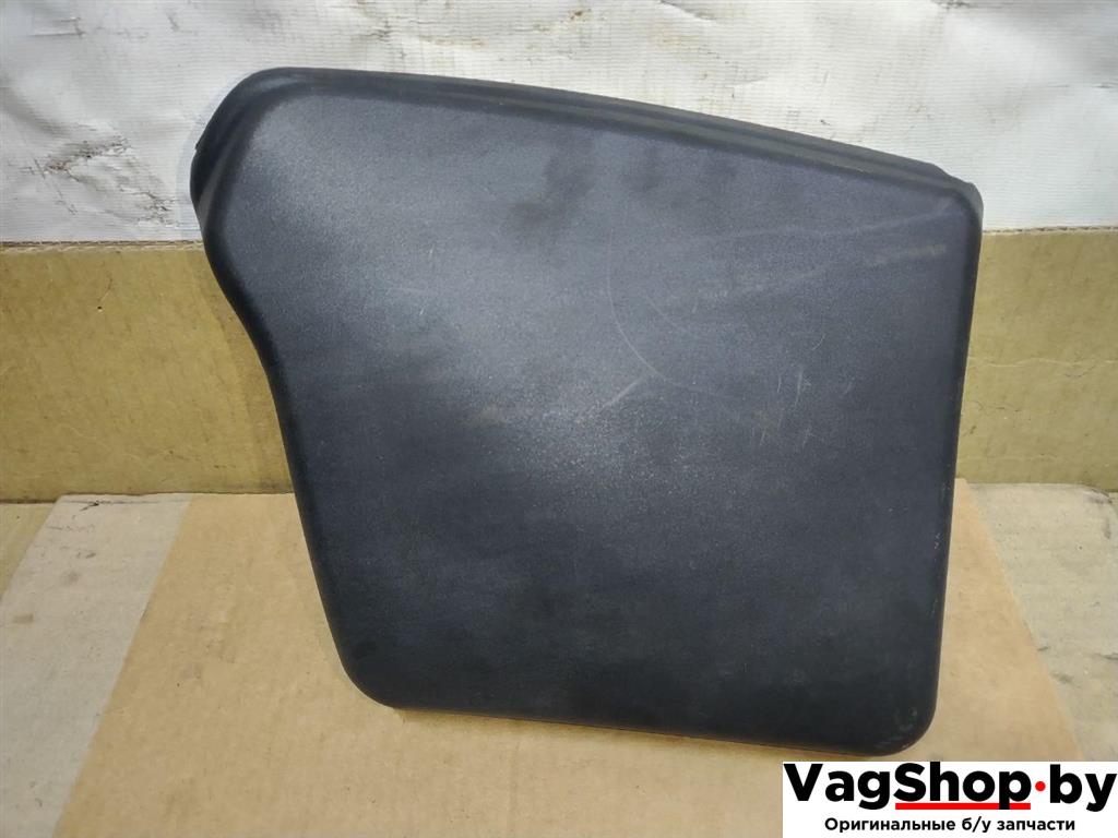 накладка под фонарь левый Audi Q5 8R 2009, 2.0 л., TFSI, CDN, бензин, АКПП, черный, внедорожник 5 дв., полный привод, 8R0945425A - фото №1