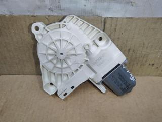 моторчик стеклоподъемника задний правый Audi Q5 8R 2009, 2.0 л., TFSI, CDN, бензин, АКПП, черный, внедорожник 5 дв., полный привод, 8K0959812A