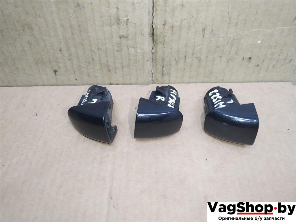 Колпачок (заглушка) ручки двери Audi Q5 8R 2009, 2.0 л., TFSI, CDN, бензин, АКПП, черный, внедорожник 5 дв., полный привод, 8T0837167A - фото №1