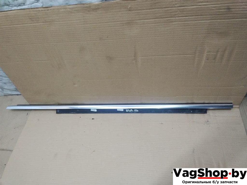 уплотнитель Audi Q5 8R 2009, 2.0 л., TFSI, CDN, бензин, АКПП, черный, внедорожник 5 дв., полный привод, 8R0853283C2ZZ - фото №1