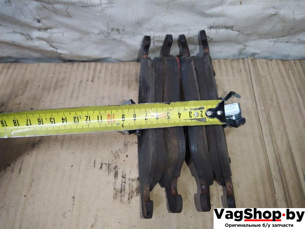 тормозные колодки Audi Q5 8R 2009, 2.0 л., TFSI, CDN, бензин, АКПП, черный, внедорожник 5 дв., полный привод - фото №1