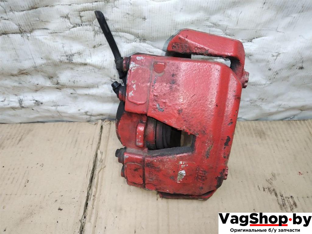 суппорт передний правый Audi Q5 8R 2009, 2.0 л., TFSI, CDN, бензин, АКПП, черный, внедорожник 5 дв., полный привод - фото №1