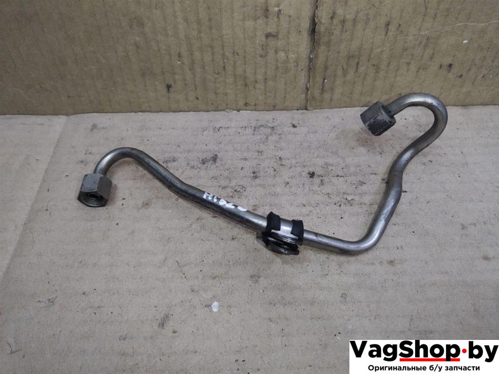 трубка топливная Audi Q5 8R 2009, 2.0 л., TFSI, CDN, бензин, АКПП, черный, внедорожник 5 дв., полный привод, 06J127501M - фото №1