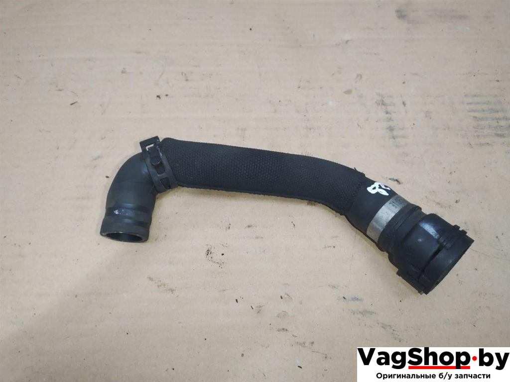 патрубок (трубопровод, шланг) Audi Q5 8R 2009, 2.0 л., TFSI, CDN, бензин, АКПП, черный, внедорожник 5 дв., полный привод - фото №1