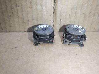 крепление фары правой Volkswagen Touran 2 2013, 1.6 л., TDi, CAY, дизель, МКПП, черный, минивэн, передний привод