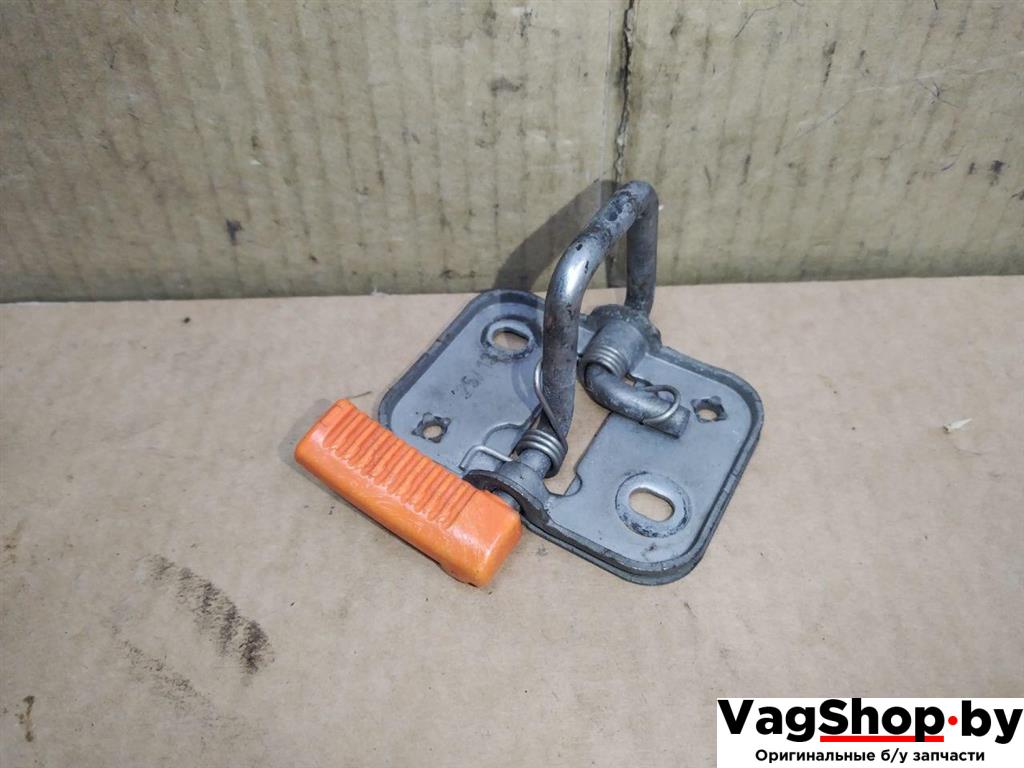 замок капота Volkswagen Touran 2 2013, 1.6 л., TDi, CAY, дизель, МКПП, черный, минивэн, передний привод, 1K8823186D - фото №1