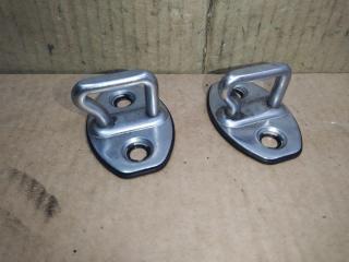 ответная часть (скоба) замка двери Volkswagen Touran 2 2013, 1.6 л., TDi, CAY, дизель, МКПП, черный, минивэн, передний привод, 5J0837033