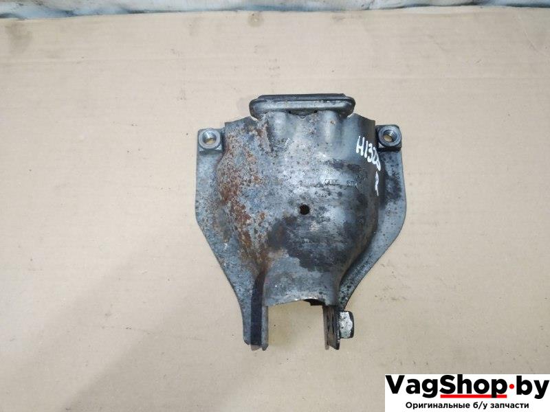 кронштейн двигателя Audi Q5 8R 2009, 2.0 л., TFSI, CDN, бензин, АКПП, черный, внедорожник 5 дв., полный привод, 8K0399060, 8K0399060A - фото №1