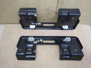 кронштейн (крепление) Volkswagen Touran 2 2013, 1.6 л., TDi, CAY, дизель, МКПП, черный, минивэн, передний привод, 1T0858687B, 1T0858688B