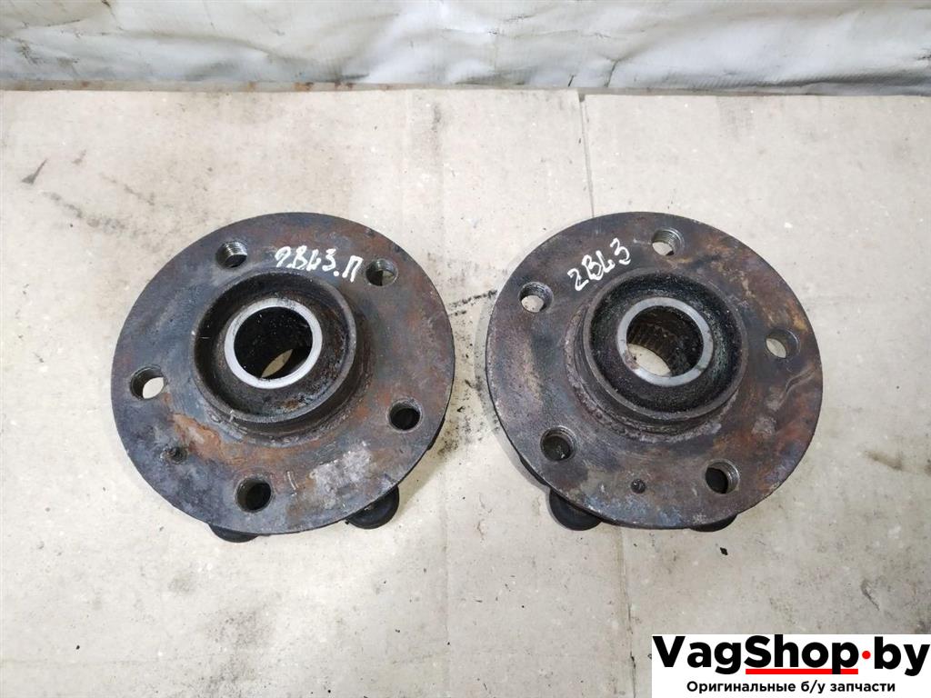 ступица передняя Audi A4 B8/8K 2010, 2.7 л., TDi, CGK, дизель, МКПП, белый, седан, передний привод - фото №1