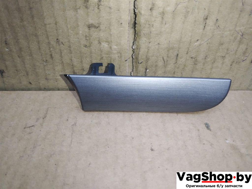 накладка на торпедо (консоль) Volkswagen Touran 2 2013, 1.6 л., TDi, CAY, дизель, МКПП, черный, минивэн, передний привод, 1T1858418B - фото №1