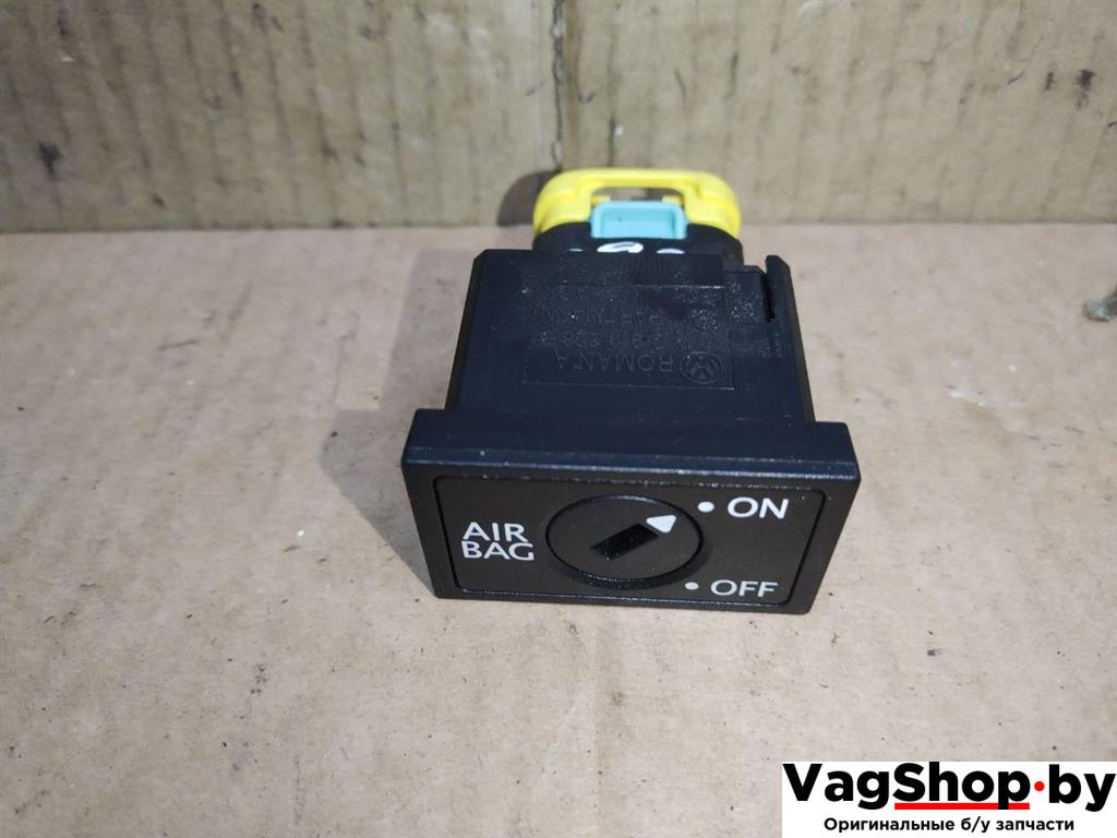 кнопка (выключатель) Volkswagen Touran 2 2013, 1.6 л., TDi, CAY, дизель, МКПП, черный, минивэн, передний привод, 1Y0919228B - фото №1