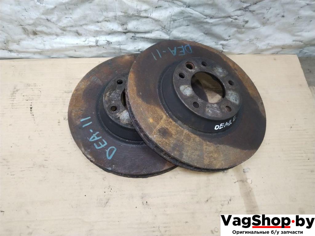 диск тормозной передний Audi Q7 4L 2008, 3.0 л., TDi, дизель, АКПП, черный, внедорожник 5 дв., полный привод - фото №1