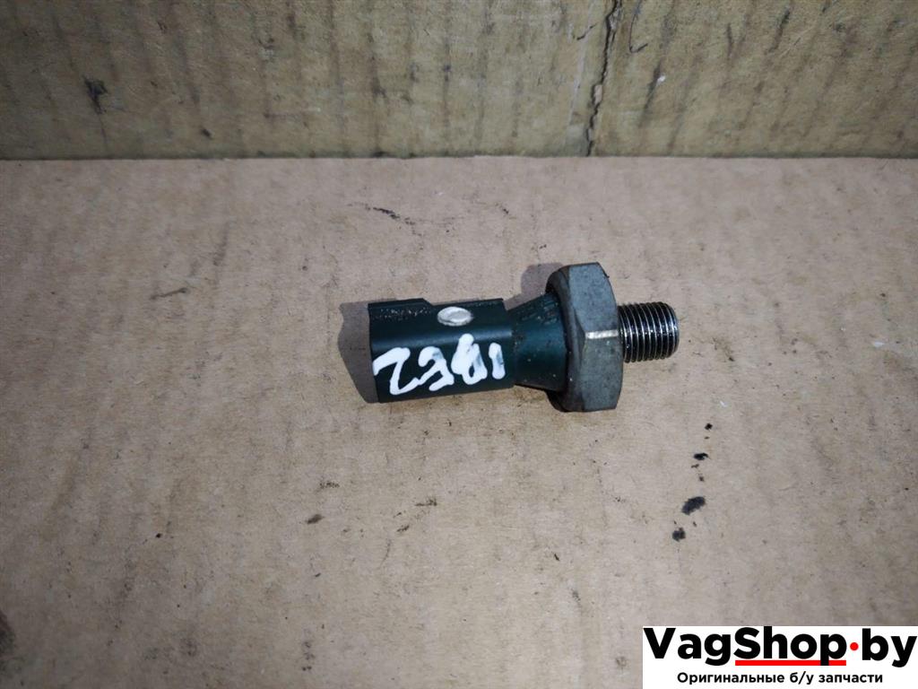 датчик давления масла Volkswagen Touran 2 2013, 1.6 л., TDi, CAY, дизель, МКПП, черный, минивэн, передний привод, 036919081C - фото №1