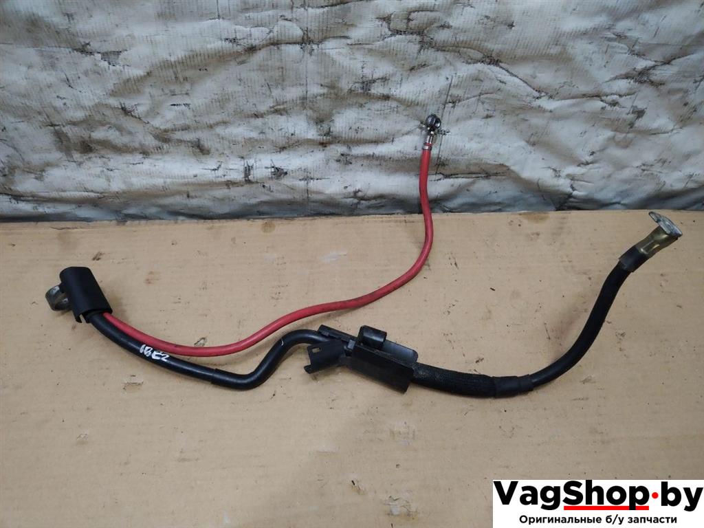 клемма аккумулятора плюс Volkswagen Touran 2 2013, 1.6 л., TDi, CAY, дизель, МКПП, черный, минивэн, передний привод, 1K0971228L - фото №1