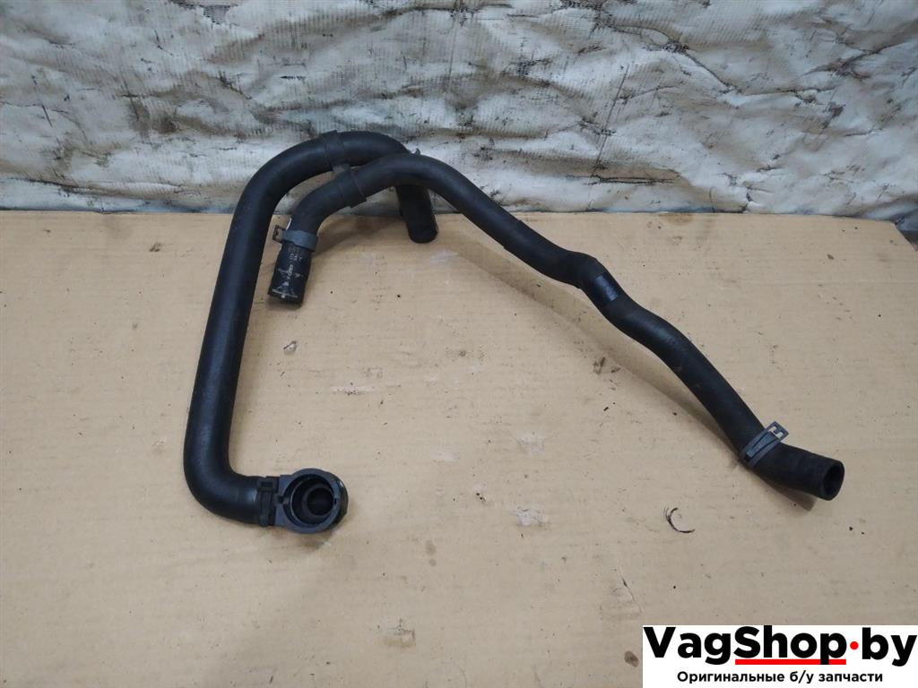 патрубок (трубопровод, шланг) Volkswagen Touran 2 2013, 1.6 л., TDi, CAY, дизель, МКПП, черный, минивэн, передний привод, 1T0121156BC - фото №1