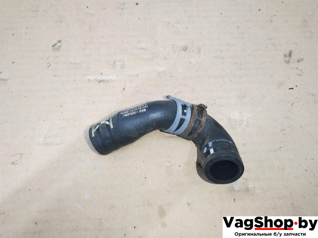 патрубок (трубопровод, шланг) Volkswagen Touran 2 2013, 1.6 л., TDi, CAY, дизель, МКПП, черный, минивэн, передний привод, 1K0122058L - фото №1