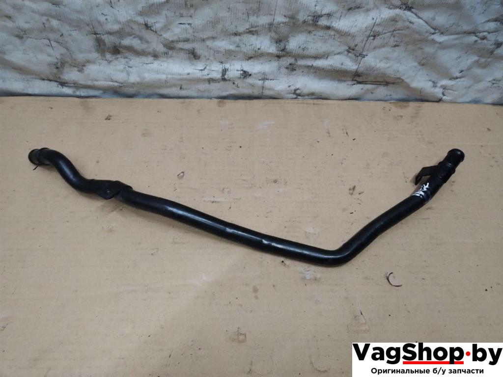 трубка охлаждающей жидкости Volkswagen Touran 2 2013, 1.6 л., TDi, CAY, дизель, МКПП, черный, минивэн, передний привод, 1K0121070BR - фото №1
