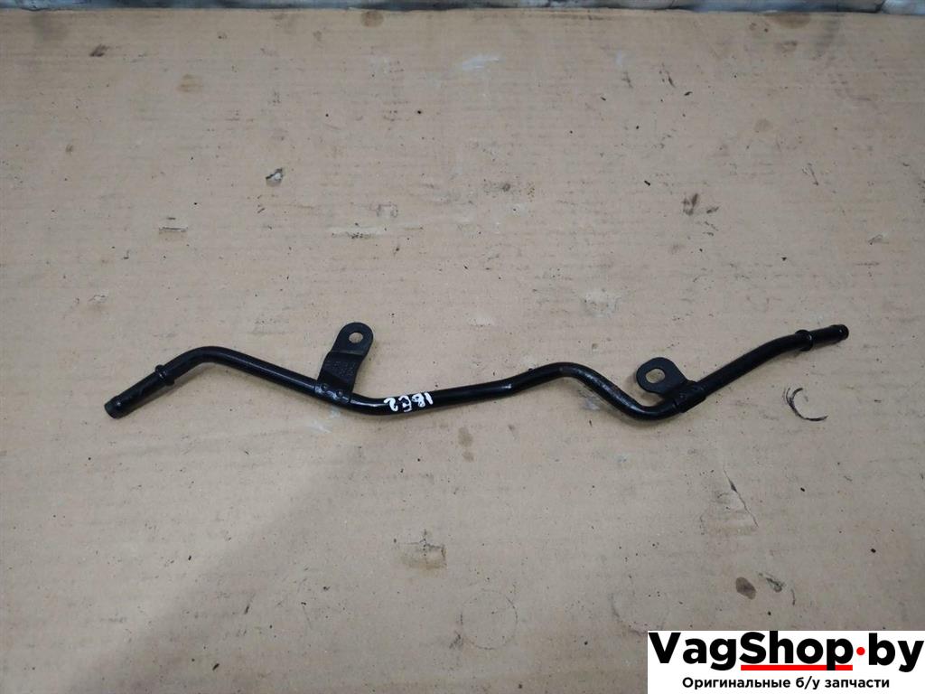 трубка охлаждающей жидкости Volkswagen Touran 2 2013, 1.6 л., TDi, CAY, дизель, МКПП, черный, минивэн, передний привод, 5K0121070C - фото №1