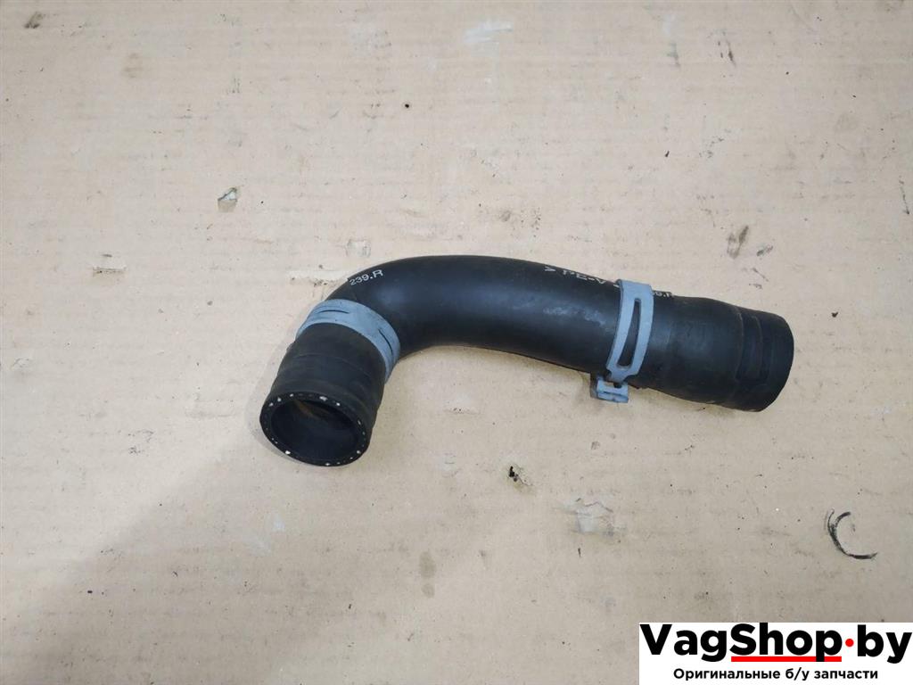 патрубок (трубопровод, шланг) Volkswagen Touran 2 2013, 1.6 л., TDi, CAY, дизель, МКПП, черный, минивэн, передний привод - фото №1