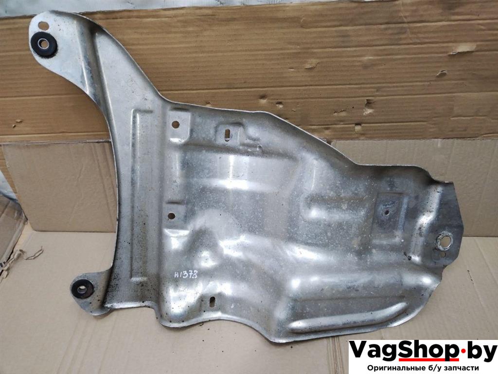 тепловой экран глушителя Audi A6 4G/C7 2012, 2.0 л., TDi, CGL, дизель, АКПП, серый, универсал, передний привод, 4G0201781A - фото №1