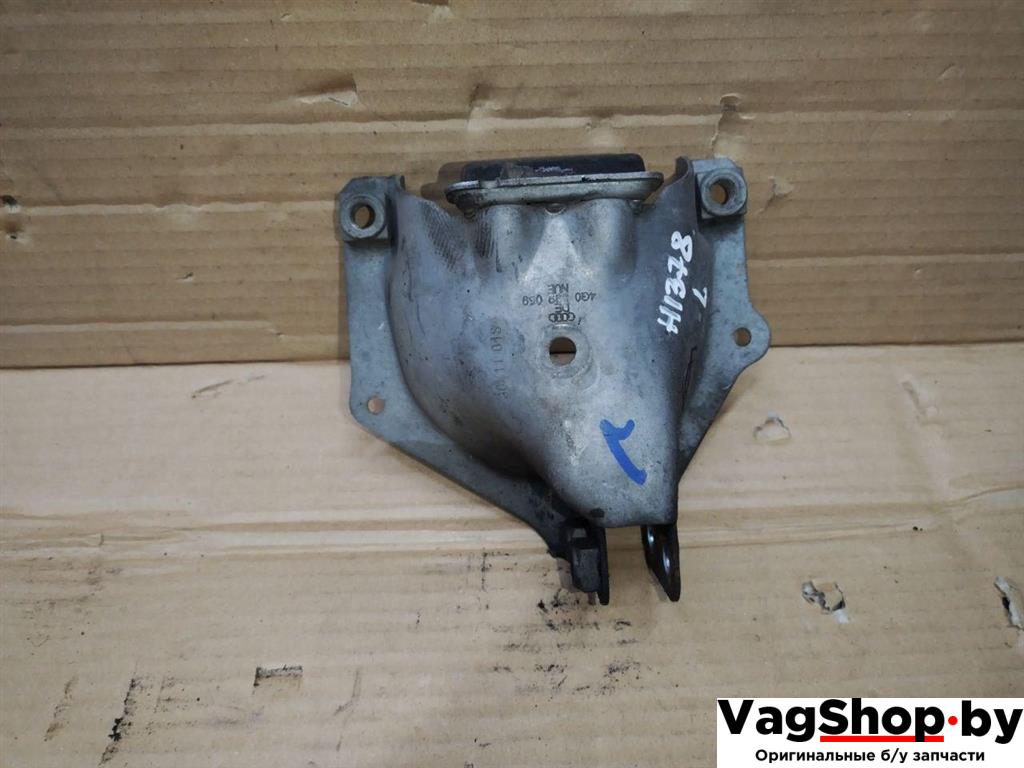 кронштейн двигателя Audi A6 4G/C7 2012, 2.0 л., TDi, CGL, дизель, АКПП, серый, универсал, передний привод, 4G0399059 - фото №1