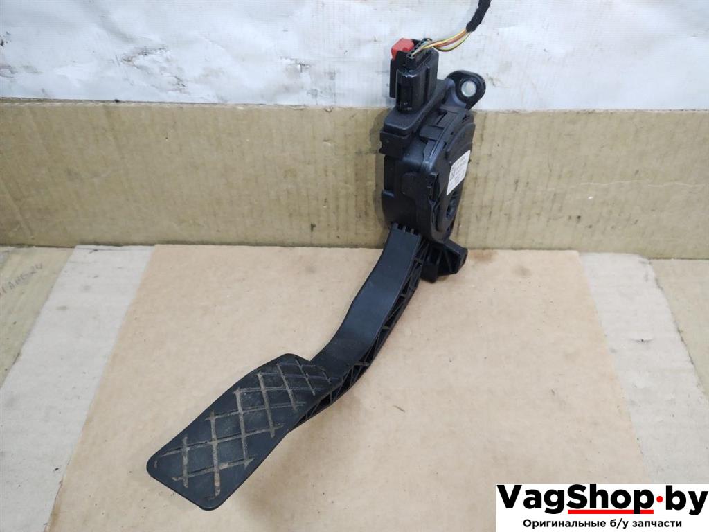 педаль Audi A6 4G/C7 2012, 2.0 л., TDi, CGL, дизель, АКПП, серый, универсал, передний привод, 8K1723523A - фото №1