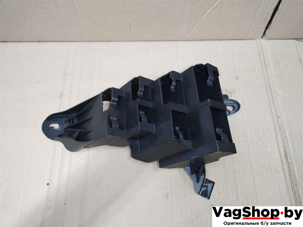 кронштейн (крепление) Audi A6 4G/C7 2012, 2.0 л., TDi, CGL, дизель, АКПП, серый, универсал, передний привод, 4G0907297 - фото №1