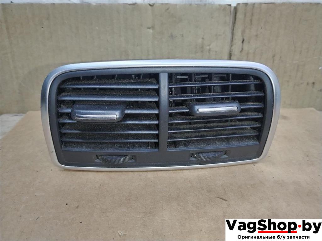 дефлектор обдува салона Audi A6 4G/C7 2012, 2.0 л., TDi, CGL, дизель, АКПП, серый, универсал, передний привод, 4G0819203 - фото №1