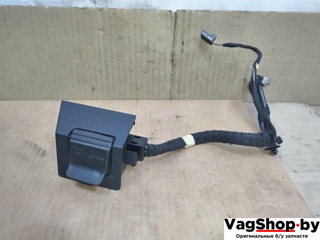 Разъем (фишка) проводки Audi A6 4G/C7 2012, 2.0 л., TDi, CGL, дизель, АКПП, серый, универсал, передний привод, 4F0035727, 4G0035909 - фото №1