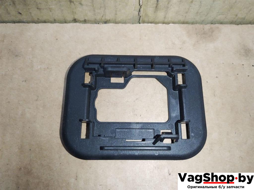 кронштейн (крепление) Audi A6 4G/C7 2012, 2.0 л., TDi, CGL, дизель, АКПП, серый, универсал, передний привод, 99180168 - фото №1