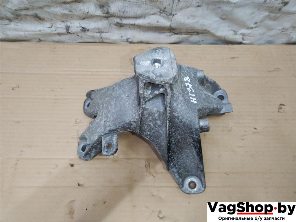 кронштейн двигателя Audi A6 4G/C7 2012, 2.0 л., TDi, CGL, дизель, АКПП, серый, универсал, передний привод, 8K0199308BE - фото №1