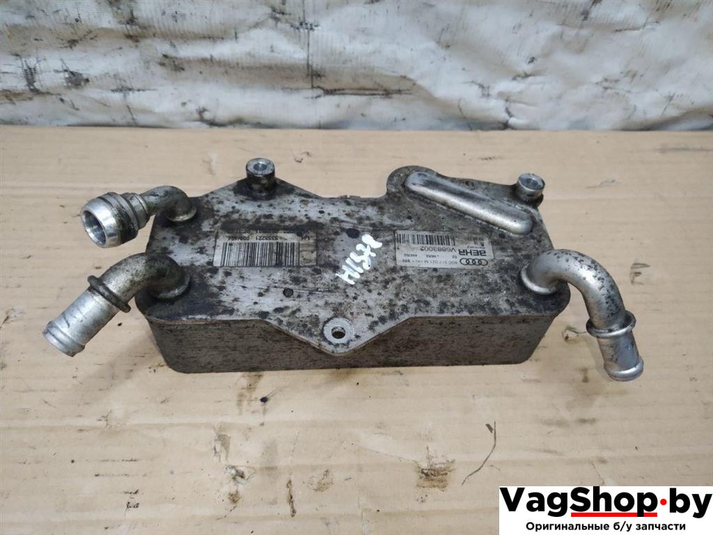радиатор масляный Audi A6 4G/C7 2012, 2.0 л., TDi, CGL, дизель, АКПП, серый, универсал, передний привод, 4G0317021M - фото №1