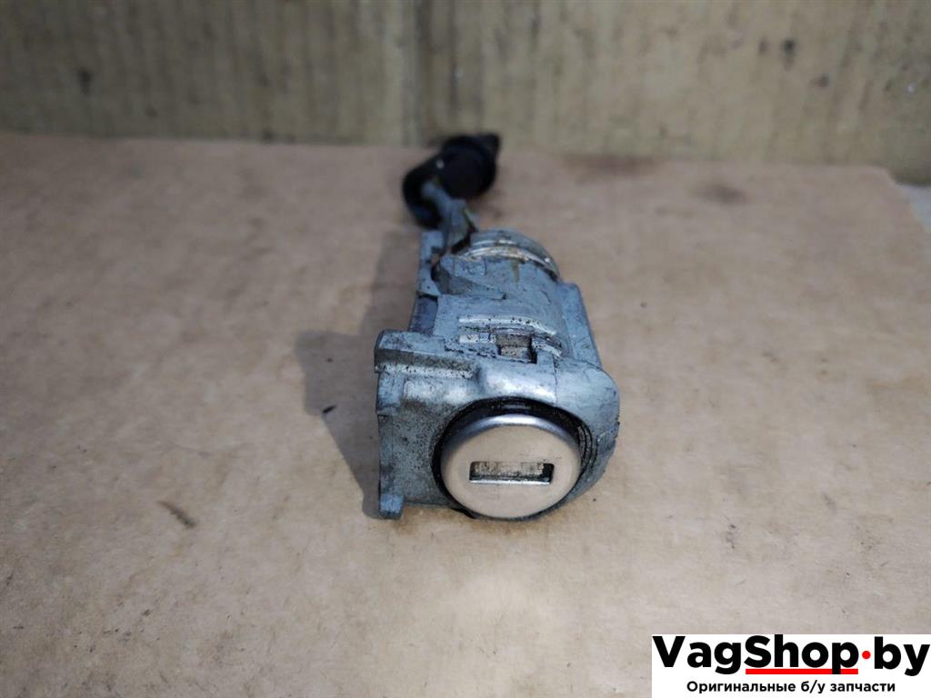 личинка дверного замка Audi A6 4G/C7 2012, 2.0 л., TDi, CGL, дизель, АКПП, серый, универсал, передний привод, 4G1837167 - фото №1